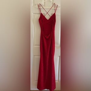 Beautiful red dress!!